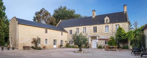 Mosles Casa | La Cour Souveraine - Gîte Omaha