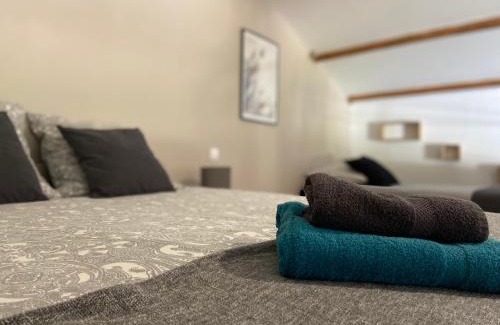 Sainte-Gemme Casa | « La Crécerelle » spacieux gîte contemporain entre Tarn et Aveyron