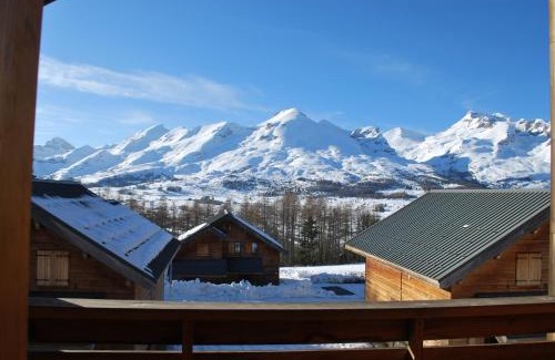 La Joue du Loup Apartamento | La Crete du Berger by Actisource, La Joue du Loup