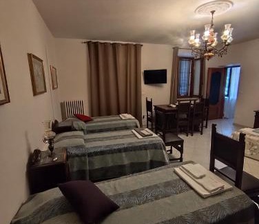 Asti Cama Y Desayuno | La Crota B&B