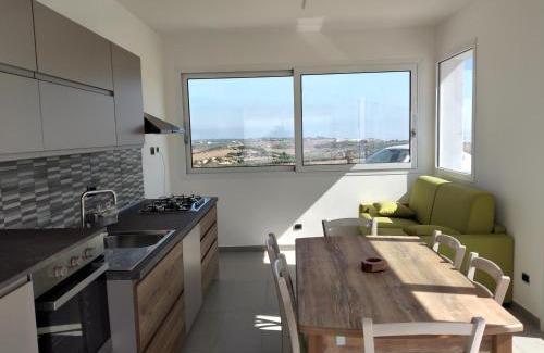Montallegro Casa | LA DAMA BIANCA BOVO MARINA