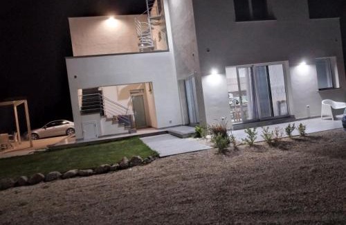 Montallegro Casa | LA DAMA BIANCA BOVO MARINA