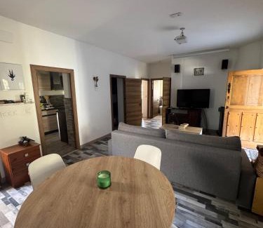 Piedralaves Apartamento | La Dama del Agua