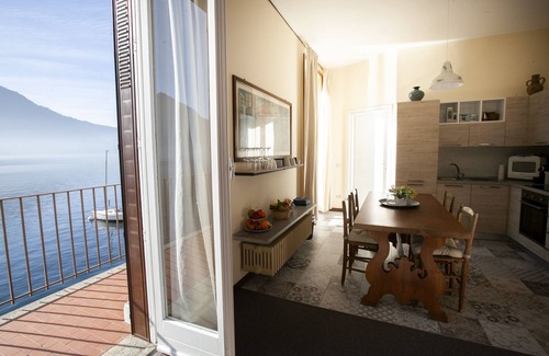 Moltrasio Apartamento | El muelle de Riva Grande "Patria Apartment"
