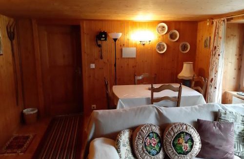 La Cote-aux-Fees Chalet De Esquí | La Dernier (La cote-aux-fées) Suisse