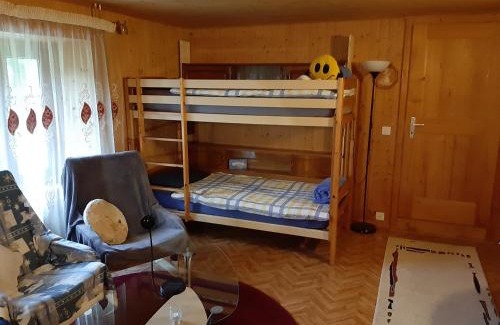 La Cote-aux-Fees Chalet De Esquí | La Dernier (La cote-aux-fées) Suisse