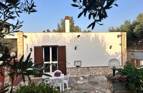 Castel Di Tusa Casa | La Dimora degli ulivi