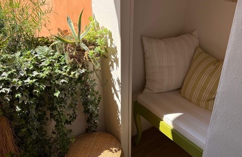Borgo Trento Apartamento | La Dolce Vita - Luxury Verona city Apartment 2 BR, 2 BA with Romantic Balcony