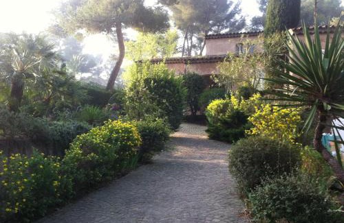 Mougins Cama Y Desayuno | La Douce Heure