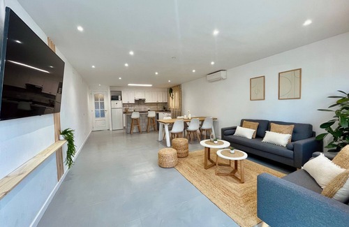Sant Jaume d'Enveja Casa | La Duna: Charming house between nature and beach