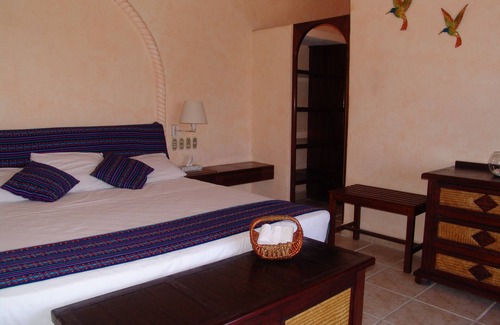 Playa Las Gatas Cama Y Desayuno | La Escollera Suites Adults Only