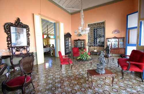 Remedios Casa | La Estancia Hostal