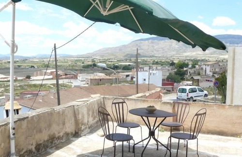 Agost Cabaña | Casas Rurales La Fàbrica - descansa en una antigua alfarería.
