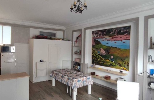 Plougasnou Apartamento | La Falaise, Pointe de Primel, Appart à 30m de la Plage Avec Deux Pièces de Vie!