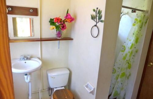 Moore Town Casa | La Familia Guesthouse