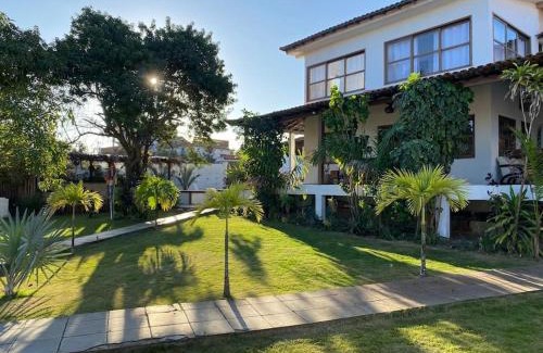Arraial do Cabo Casa | La Famille - Casa com Piscina, Jacuzzi, Jardim e próximo a Praia