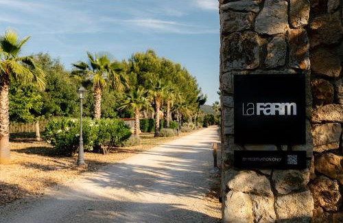 Santa Maria del Cami Cama Y Desayuno | La Farm Baleares