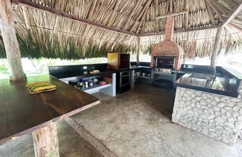 Tierra Bomba Island Casa | La Felicidá
