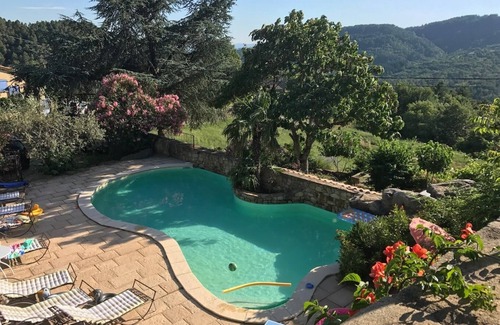 Ailhon Casa | La Feneire est un Gîte Situé Situé au Coeur de L'ardèche