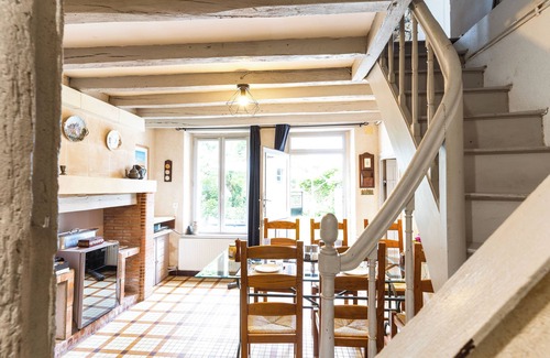 Saint-Georges-sur-Cher Casa | La Fernandière : Loire Valley Historic Home, Garden & Swimming Pool, Sleeps 7