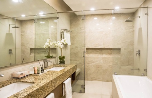 Molo Hotel | La Fiesta Hotel