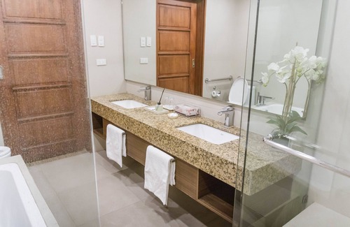 Molo Hotel | La Fiesta Hotel