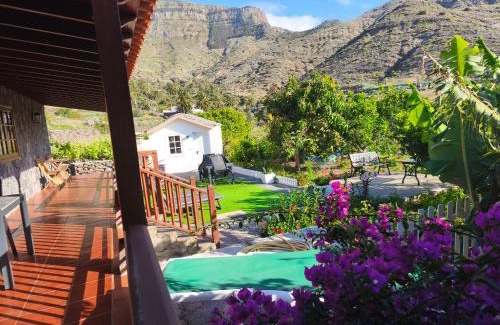 Alojera Casa | La Finca De Victoria Alojera