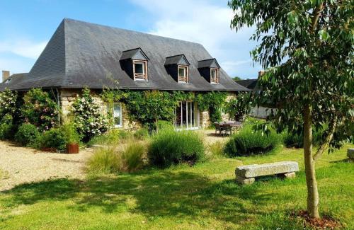 Saint-Quentin-les-Anges Casa | La Forcerie maison d'hôtes et spa