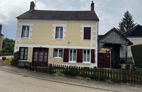 Sainte-Colombe-sur-Loing Casa | La Forge 4 personnes