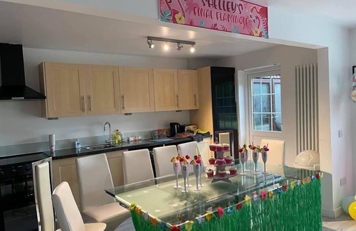 Tillicoultry Cabina | La Fortuna Lodges
