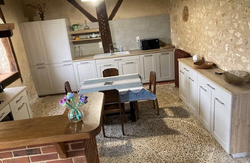 Saint-Martin-de-Fressengeas Casa | La Baine: Casa / villa / chalet - La-Baine