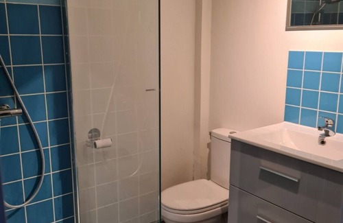 La Frette-sur-Seine Apartamento | LA FRETTE-SUR-SEINE HAVRE DE PAIX Self-contained studio near train station and amenities