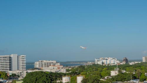 Urbanizacion Eliana Apartamento | La Frontier Penthouse Suites