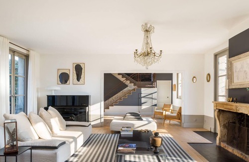 Saint-Didier-au-Mont-d'Or Villa | La casa de la galería de la familia y el encanto, galería de arte real con pi