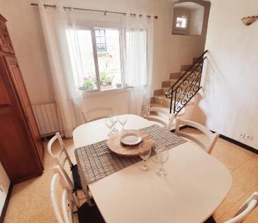 Lunas Casa | La Galine, Maison de village medieval