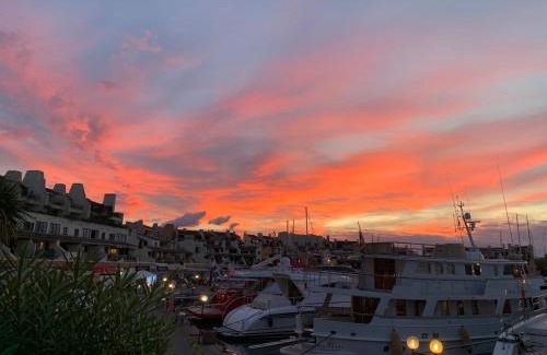 Port Cogolin Apartamento | LA GALIOTTE SUR LE GOLFE DE ST TROPEZ