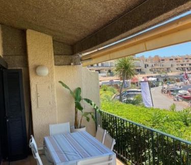 Port Cogolin Apartamento | LA GALIOTTE SUR LE GOLFE DE ST TROPEZ