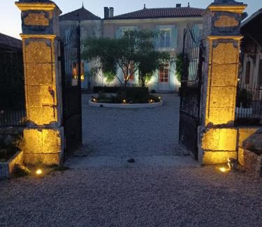 Confolens Casa | La Grange Terrou