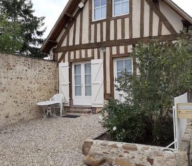 Rueil-la-Gadeliere Casa | La Grange Chevrefeuille