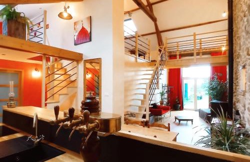 Saint-Angel Casa | La Grange de Marie à St Angel - Magnifique Grange Rénovée en loft pour 1 à 6 pers