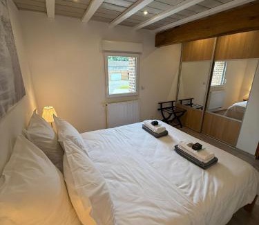 Cambron Casa | La grange des rosiers