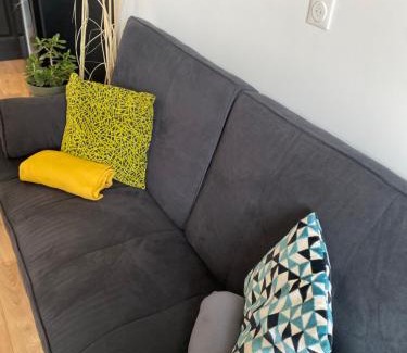 Coutiches Apartamento | La Grange Eiffel appartement cosy avec parking ferme et terrasse Wood
