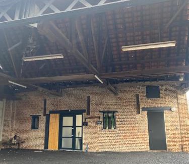 Coutiches Apartamento | La Grange Eiffel appartement cosy avec parking ferme et terrasse Wood