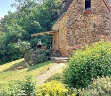 Proissans Casa | LA GRANGE Gîte à Sarlat avec belle piscine au sel