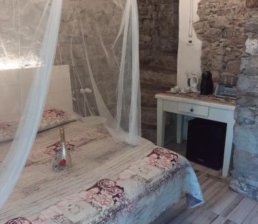 Lezzeno Casa | La grotta dell'Antica Calvasino - Jacuzzi