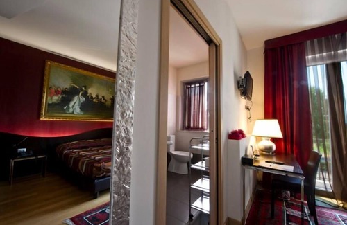 Ovest Hotel | La Grotta Hotel
