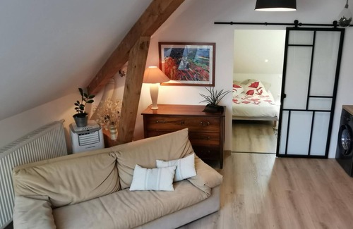 Brison-Saint-Innocent Casa | LA Grotte AUX Fees - Brison Saint Innocent