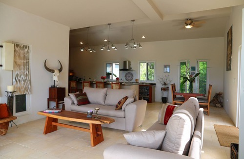 Ojo de Agua Casa | La Hacienda Ojo de Agua Hilltop Ocean View Luxury Home * Playa Venao / Canas