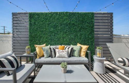 Central San Pedro Casa | LA Harbor Home with Private Rooftop near #DTLA