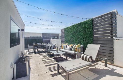 Central San Pedro Casa | LA Harbor Home with Private Rooftop near #DTLA